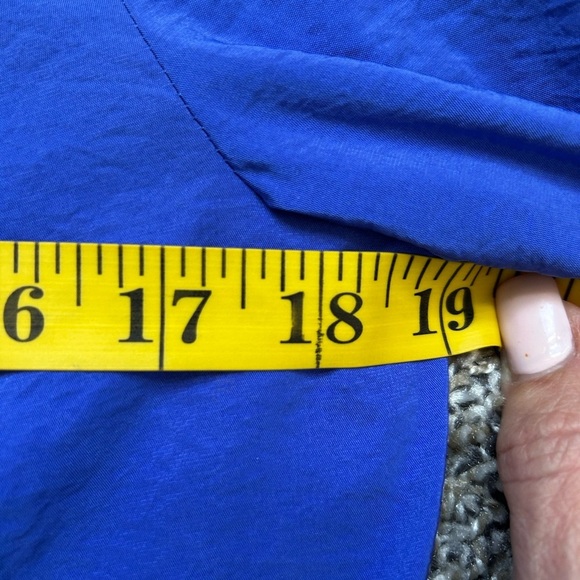 5/$25 Zenergy by Chico’s Vibrant Blue Zip-Up Spring Jacket Chico’s size 0 - Picture 5 of 8